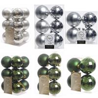 Decoris Kerstversiering kunststof kerstballen mix donkergroen/zilver 6-8-10 cm pakket van 44x stuks -