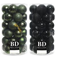 Bellatio 74x stuks kunststof kerstballen mix zwart en donkergroen 6 cm -