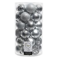 Decoris 37x stuks kunststof kerstballen zilver 6 cm inclusief kerstbalhaakjes -