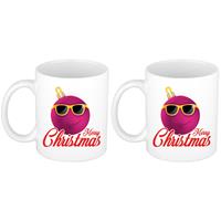 Bellatio Set van 2x stuks merry Christmas kerstcadeau kerstmokken roze kerstbal met zonnebril 300 ml -