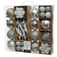 Decoris 50x Zilveren kerstballen en figuur hangers 4-8-15 cm kunststof -