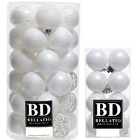 Bellatio 53x stuks kunststof kerstballen wit 4 en 6 cm glans/mat/glitter mix -