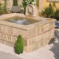 Gartentraum.de Großer Gartenbrunnen eckig mit Löwen Wasserspeier & Putten - Boddle Fountain