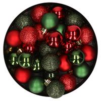 Bellatio 28x stuks kunststof kerstballen rood en donkergroen mix 3 cm -
