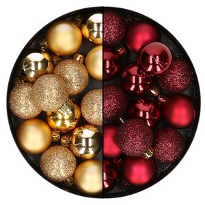 Bellatio 28x stuks kleine kunststof kerstballen bordeaux rood en goud 3 cm -