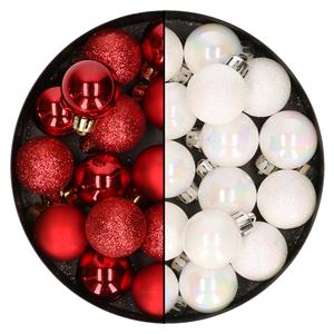 Bellatio 28x stuks kleine kunststof kerstballen rood en parelmoer wit 3 cm -