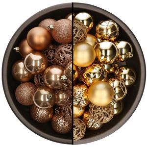 Bellatio 74x stuks kunststof kerstballen mix van camel bruin en goud 6 cm -