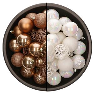 Bellatio 74x stuks kunststof kerstballen mix van camel bruin en parelmoer wit 6 cm -