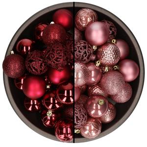 Bellatio 74x stuks kunststof kerstballen mix van donkerrood en velvet roze 6 cm -