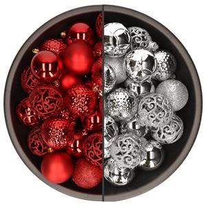 Bellatio 74x stuks kunststof kerstballen mix van rood en zilver 6 cm -
