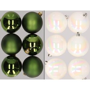 Decoris 12x stuks kunststof kerstballen mix van donkergroen en parelmoer wit 8 cm -