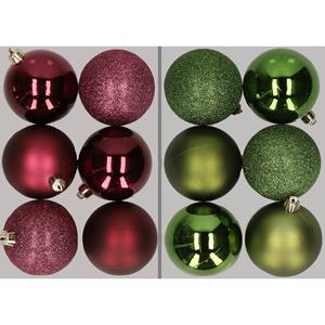 Cosy & Trendy 12x stuks kunststof kerstballen mix van aubergine en appelgroen 8 cm -