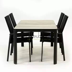 Lesli Living Tuinset Delia hoge rug zwart met Castilla 160cm tafel