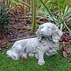 Gartentraum.de Steinguss Dackel für die Gartengestaltung - Deko Hunde Skulptur - Lucio / Weiß