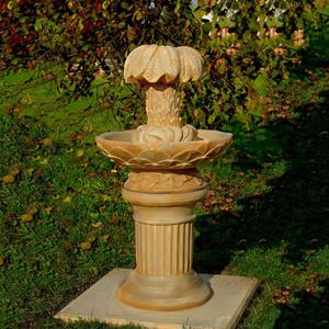 Gartentraum.de Steinguss Brunnen inklusive Pumpe mit Palme auf griechischer Säule - Ilaria / Olimpia