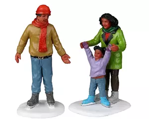 Lemax Family Ice Follies Set van 2  Vail Village Collection 2022