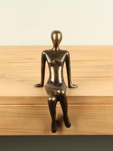 HO-Jeuken Bronzen beeld Vrouw relax