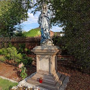 Gartentraum.de Eindrucksvolle Madonnen Skulptur mit betenden Händen - Steinguss Figur - Madonna Irelia / Sonderpatina / mit Sockel