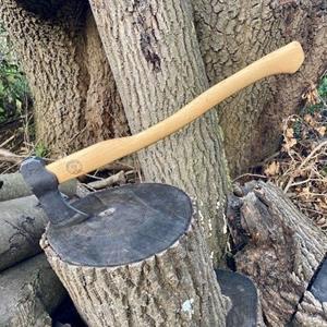 TBS Outdoor Sherwood Small Forest Axe met schede
