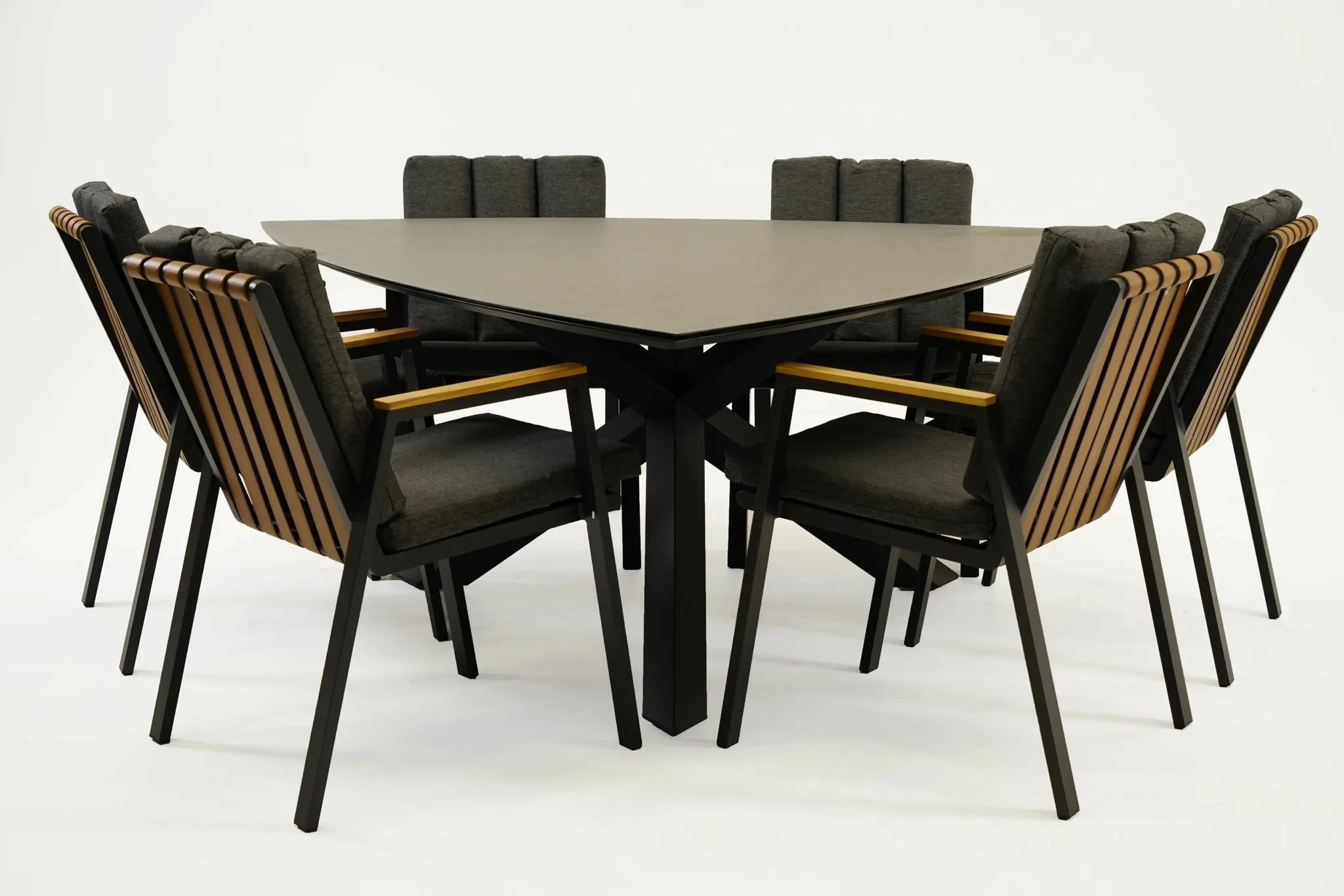 Vita Tuintafel Triangel met 6 Leather antraciet stoelen