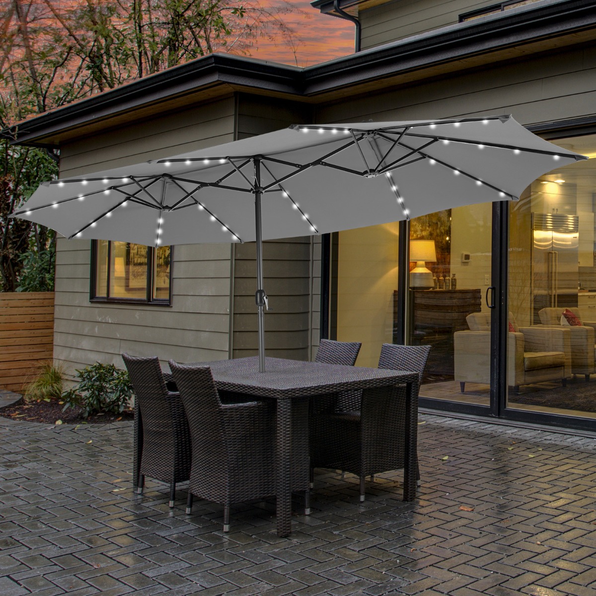 Costway 470 x 280 cm Dubbele Tuinparasol met 48 LED's op Zonne-Energie Extra Grote Parasol Dubbele Parasol met Zelfopladend Zonnepaneel