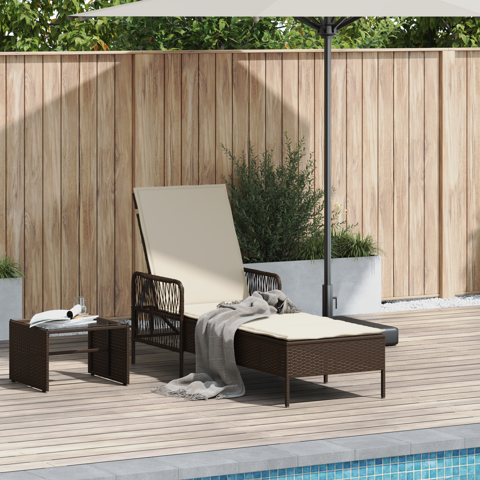 vidaXL Ligbed met Kussen Bruin Poly Rattan