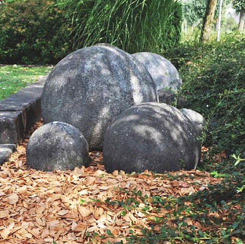 LalaShops Houtsnippers Gekleurd  / Decochips - BRUIN - Bodembedekking Tuin 20-40mm / 35 ltr Zak