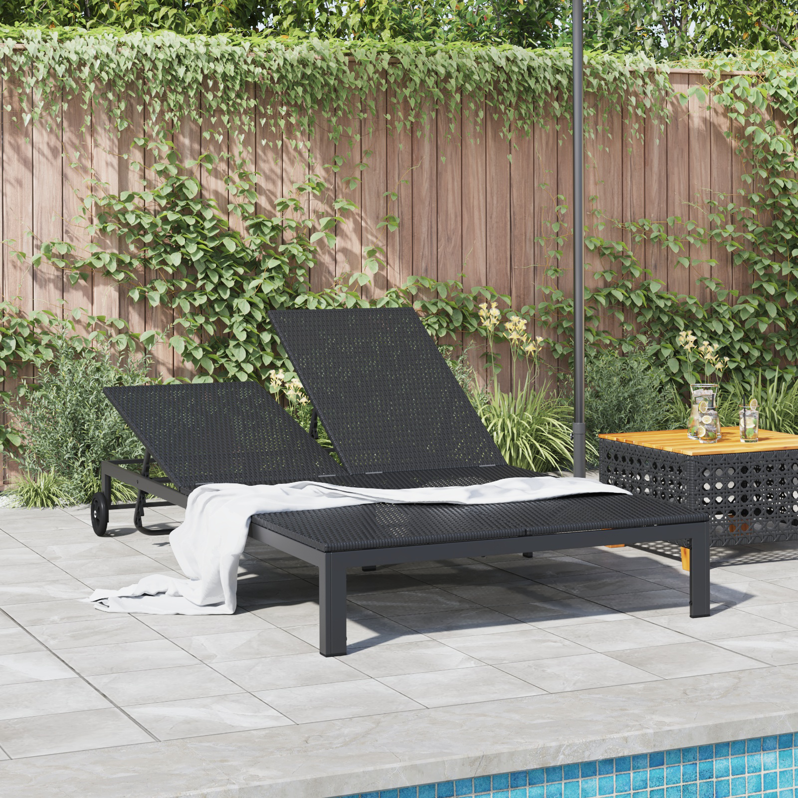 vidaXL Ligbed 2-persoons met kussens en wielen poly rattan zwart