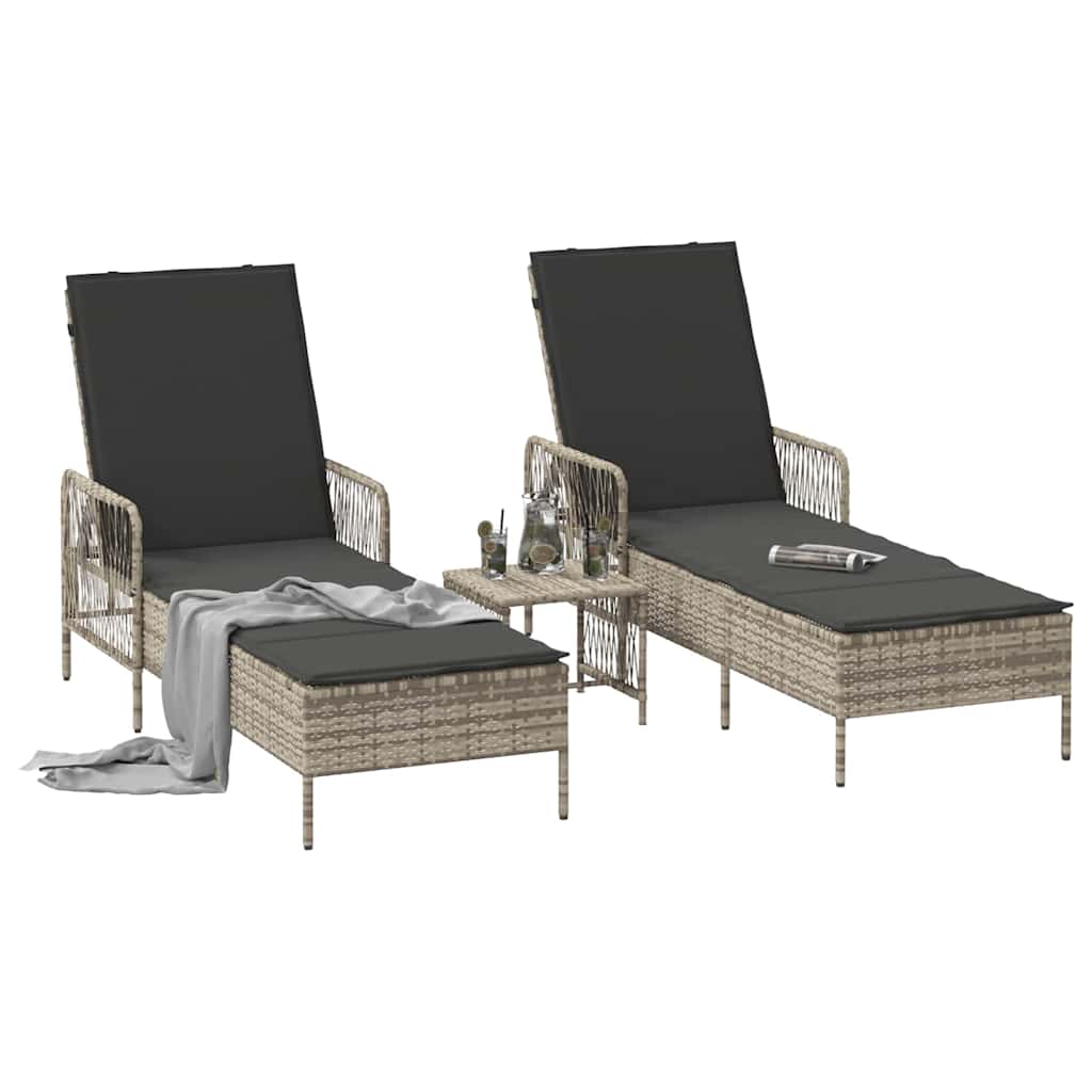 vidaXL Ligstoelen - 2 Stuks met Kussens en Tafel in Lichtgrijs Poly Rattan