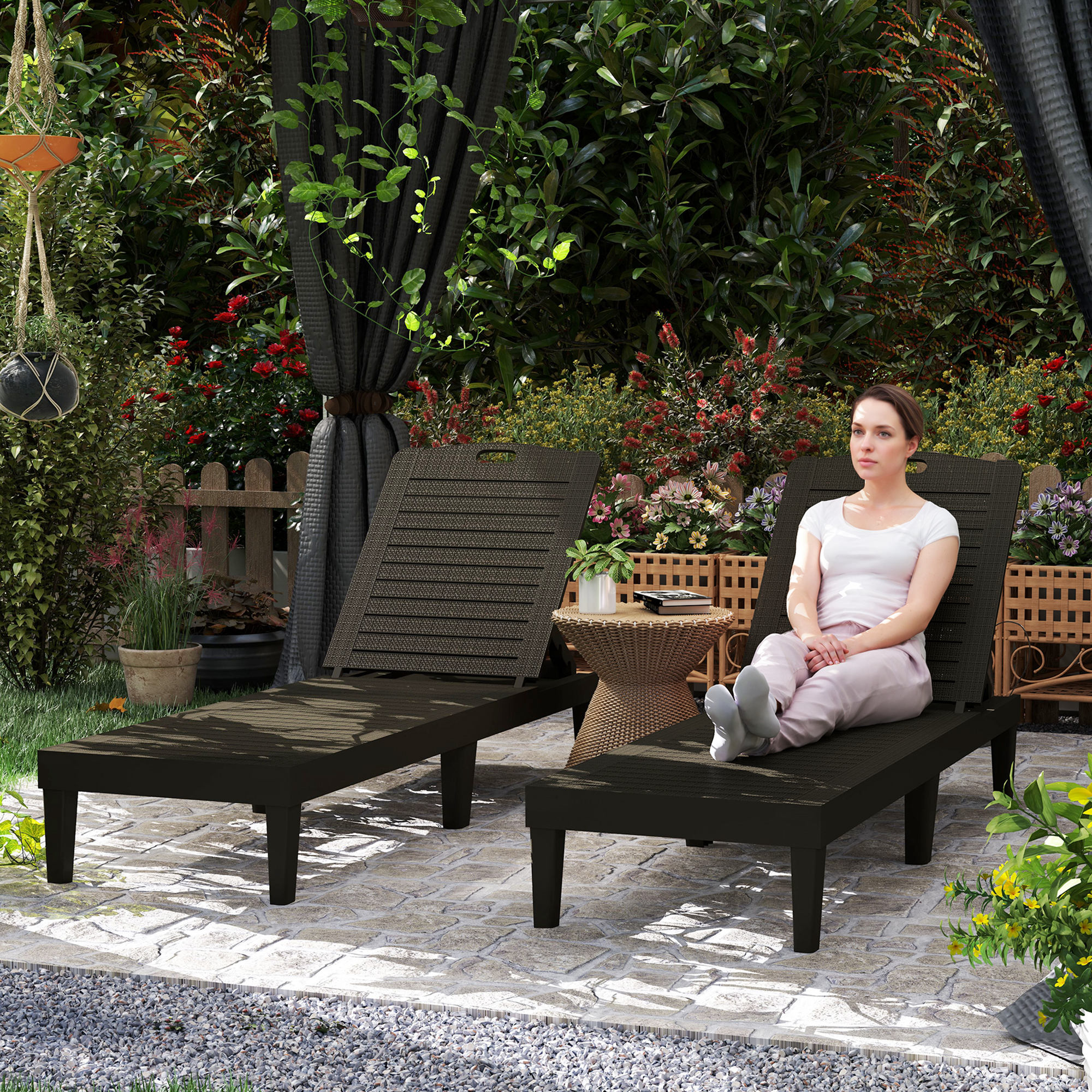 Outsunny ligstoelen, Set van 2 Weerbestendige met 4-Voudig Verstelbare Rugleuning, goede ventilatie, ligbed buiten tot 120kg, Zwart | Aosom.nl