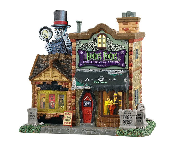 Lemax Halloweenminiatuur Hocus Focus Undead Portrait Studio 17x24x23 cm - 
