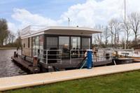 Houseboat met dakterras - Nederland - Friesland - Sneek- 4 persoons