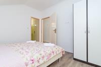 Guest House Daniela - Double Room with Terrace and Sea View - SOBA 8