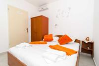 Guest House Daniela - Double Room with Private External Bathroom and Patio - SOBA 3