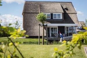 Friese Meren Villa's 13 - Nederland - Friesland - Delfstrahuizen- 8 persoons