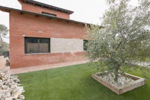 Preciosa casa con jardin - Spanje - Costa Maresme/ Barcelona - Castellar del Riu- 6 persoons