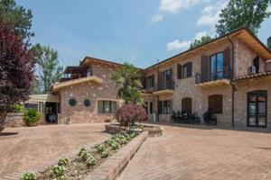 Villa Serra Alta 31 - Italië - Umbrië/Marche - Fermignano- 31 persoons