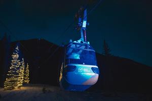 Nightrise bij de Banff Gondola