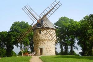 Ancient windmill Gommenec'h - Frankrijk - Bretagne - Gommenec'h- 4 persoons