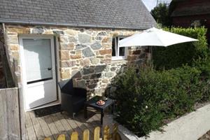 Natural stone cottage with garden and sea view on - Frankrijk - Bretagne - Plougasnou