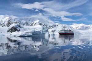 2024/25 17-Daagse Hurtigruten expeditie; Eeuwige schoonheid van Chileens Patagonië en Antarctica
