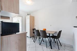 Apartment Stueckler 2 - Kroatië - Noord Dalmatië - Vir- 6 persoons