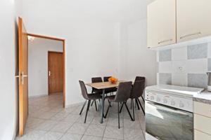 Apartment Stueckler 6 - Kroatië - Noord Dalmatië - Vir- 6 persoons