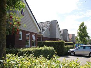 Vrijstaand 5-persoons caravriendelijk vakantiehuis in Roelofarendsveen - Nederland - Europa - Roelofarendsveen
