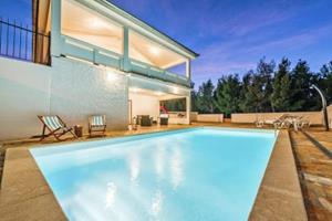 Villa in Rovanjska mit Pool SD-93 FH ca 185 qm für - Kroatië - Noord Dalmatië - Jasenice- 8 persoons