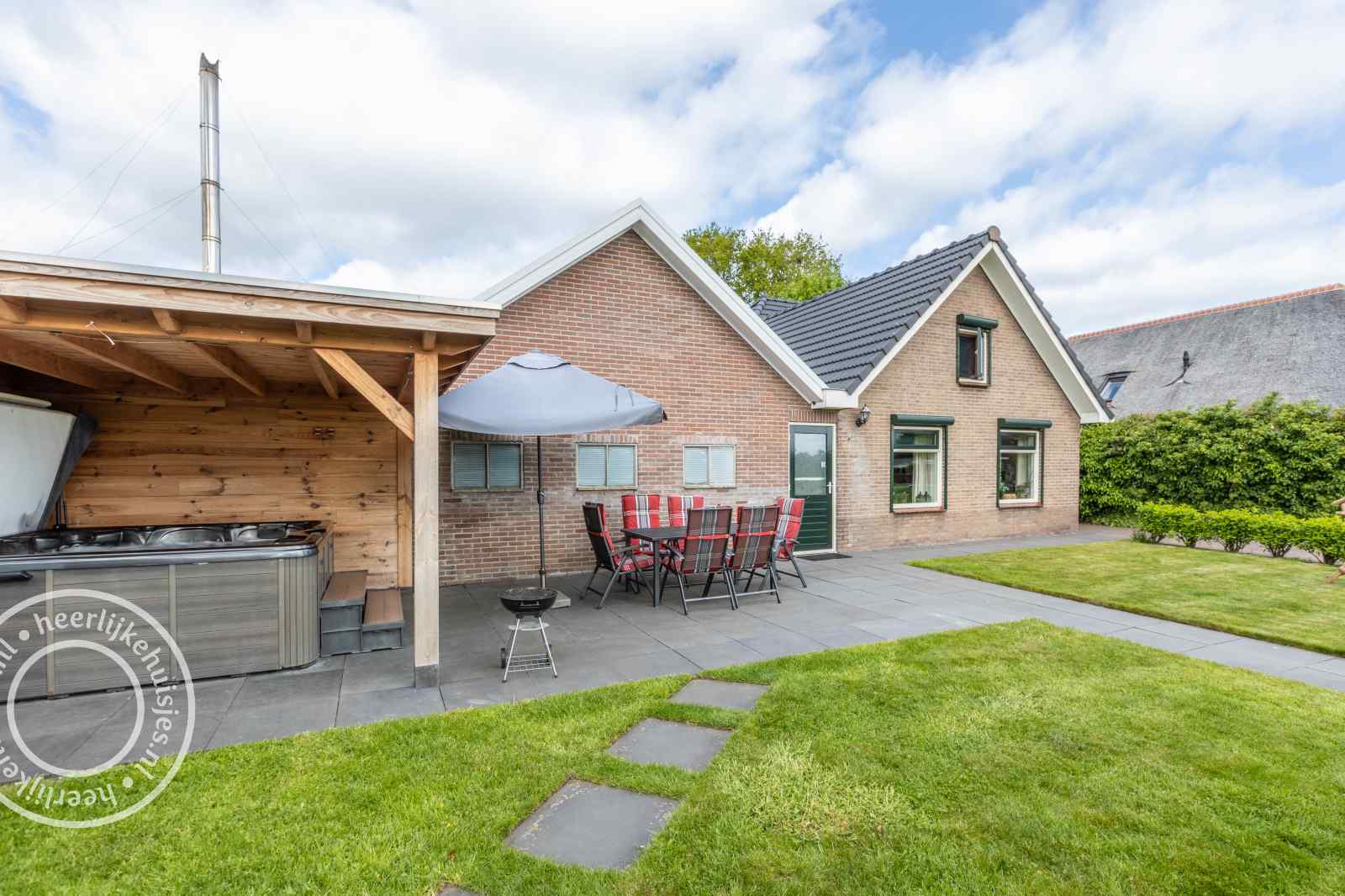 Zes persoons vakantiehuis met sauna en bubbelbad op de Veluwe. - Nederland - Europa - Epe