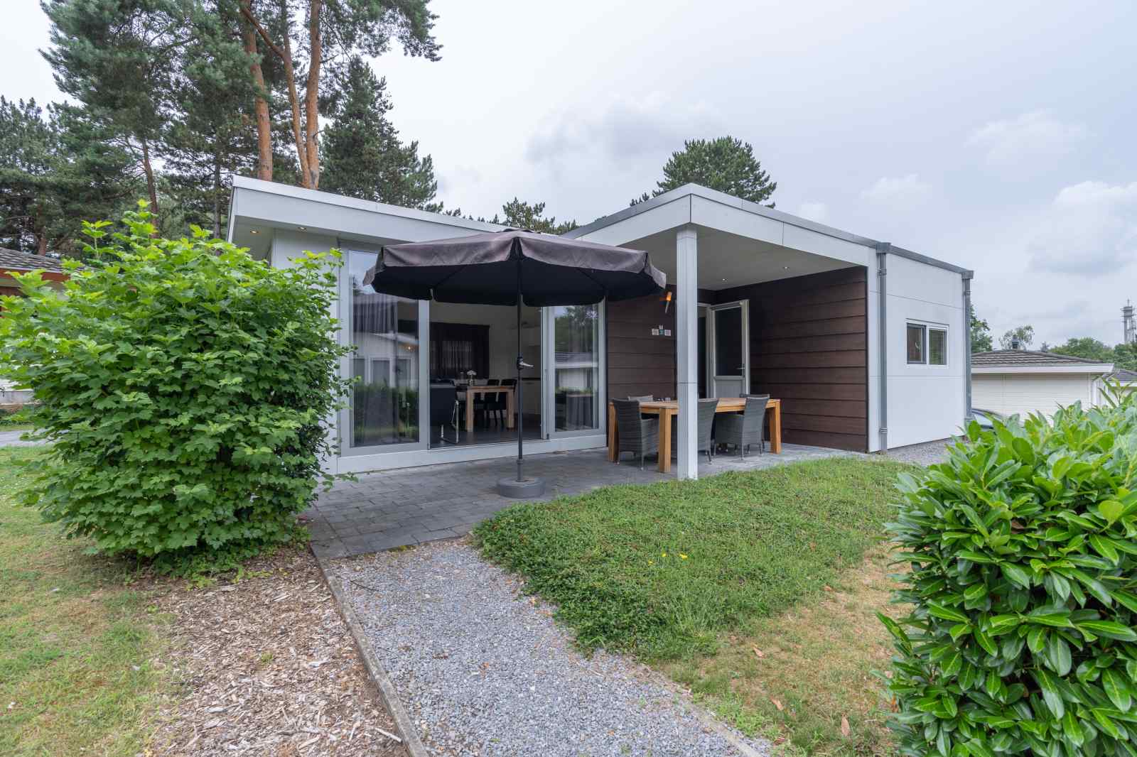 Heerlijkehuisjes.nl Luxe 4 persoons vakantiehuis gelegen op prachtig vakantiepark in Zuid-Limburg - Nederland - Europa - Brunssum