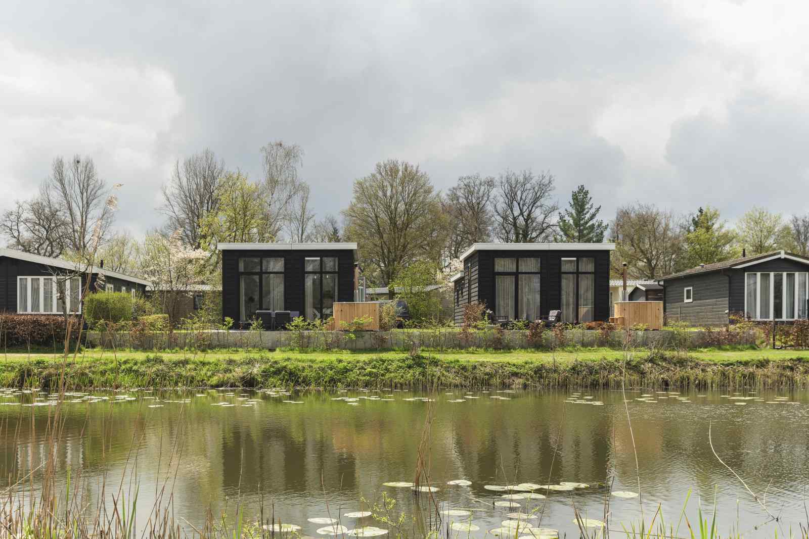Luxe 4 pers. vakantiehuis op Vakantiepark Mölke, een superleuke vakantie gegarandeerd - Nederland - Europa - Zuna