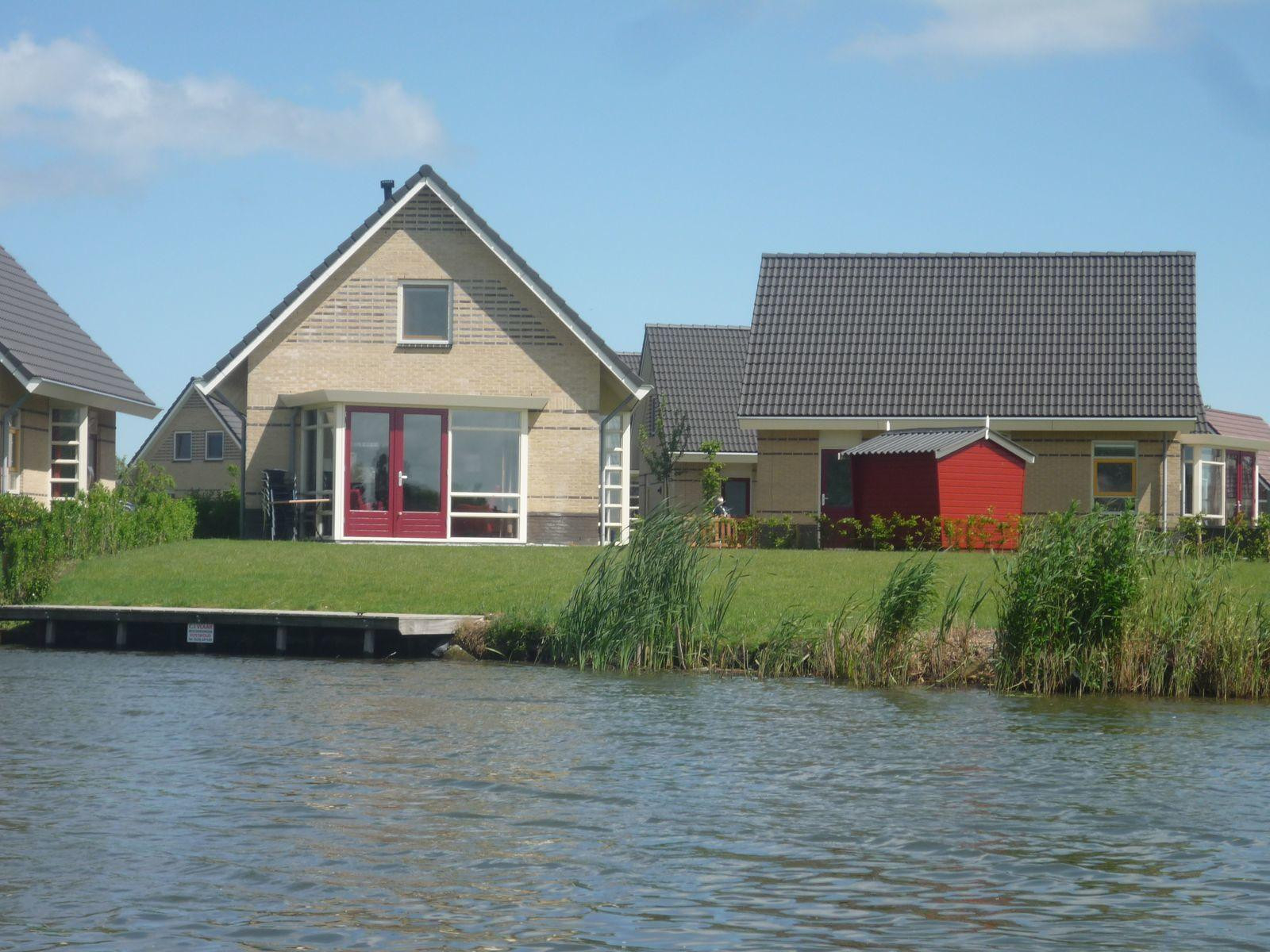 Luxe 6 persoons vakantiehuis aan het water in Medemblik, aan het IJsselmeer. - Nederland - Europa - Medemblik