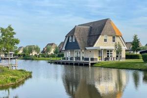 Friese Meren Villa's 17 - Nederland - Friesland - Delfstrahuizen- 12 persoons